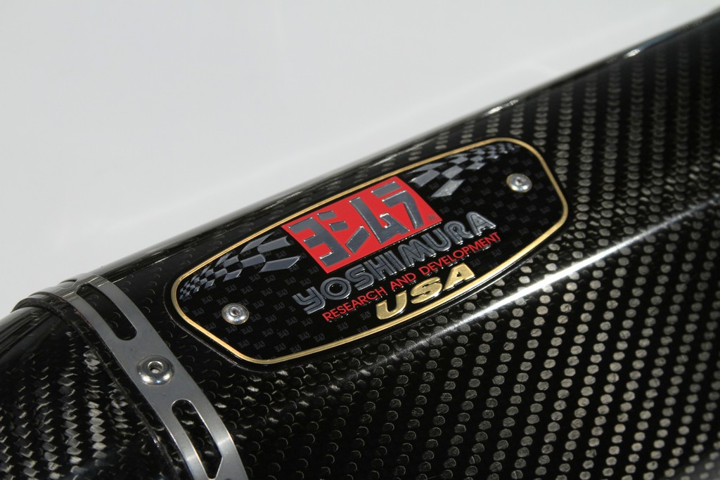 exhaust_yoshimura_r77_full_system_carbon_fiber_honda_cbr1000rr_08_6.jpg